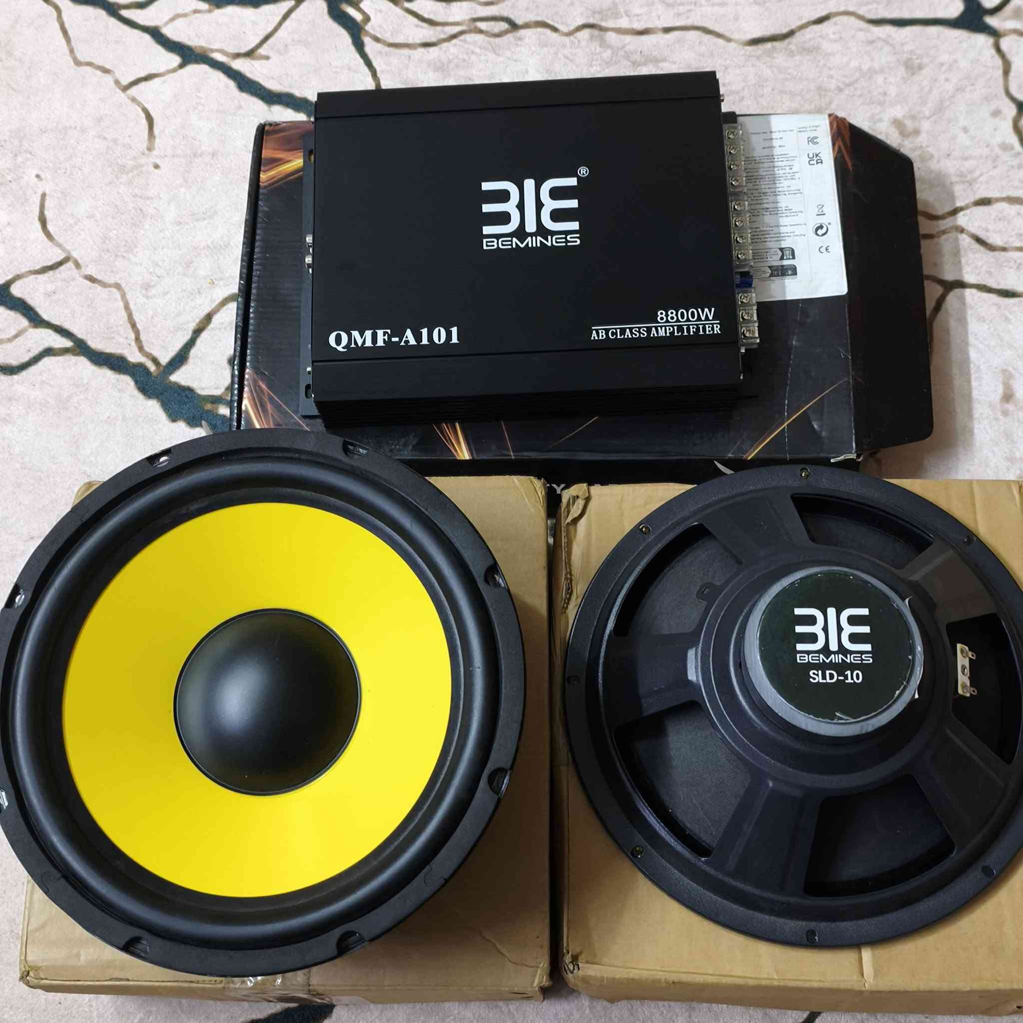 مضخم صوت 1000واط مع دمامين حجم 10 انج نوع بيمنس قدرة 750 واط التك الواحد  السعر مناسب 100 يوجد توصيل وتساب ***********
