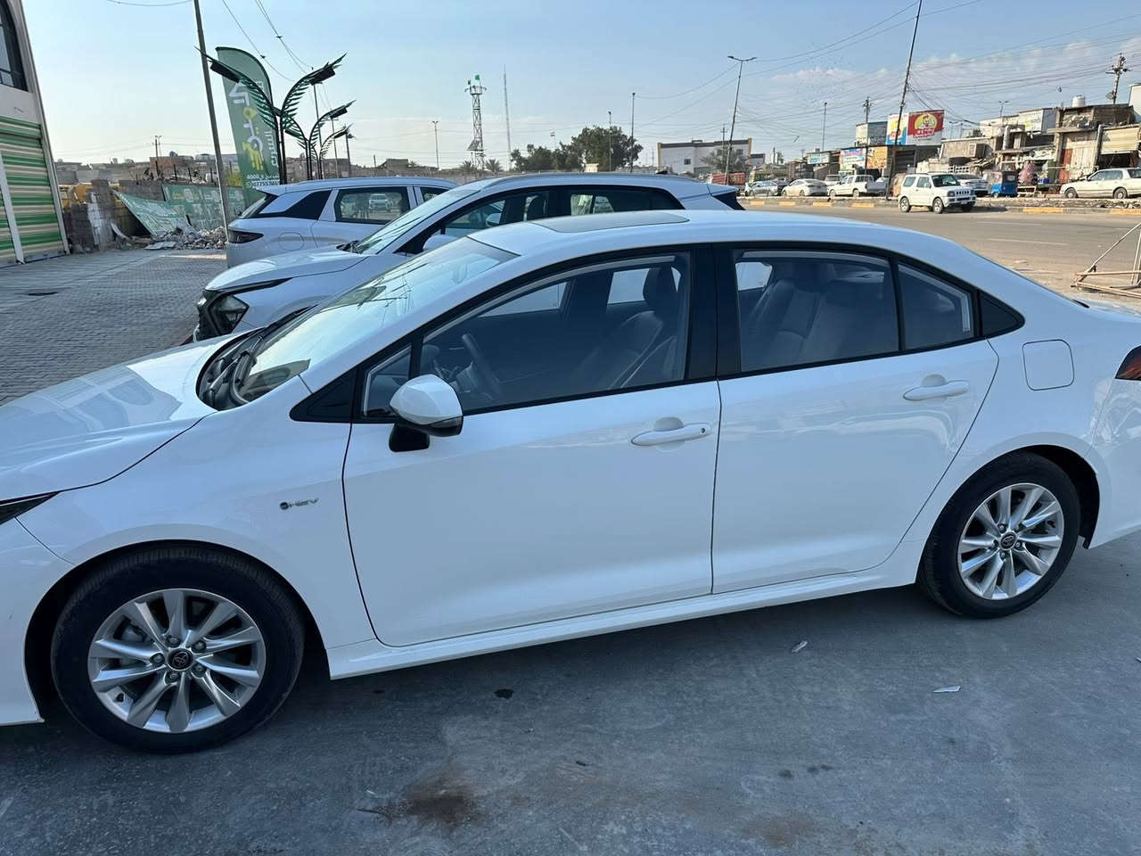 السلام عليكم 
كورلا هايبر 2024 للبيع فقط
فول مواصفات شكل الخليجي 
ماشيه 24 رقم بغداد بأسمي تحويل مباشر 
السيارة مكفولة 
السعر  150 وبيها مجال 
مكاني: بغداد / حي البنوك 
للأتصال ***********
