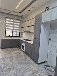 للبيع كاونتر نظيف جدا مع الطباخ والفرن والساحبة كلها جديدة وشغاله بسعر...