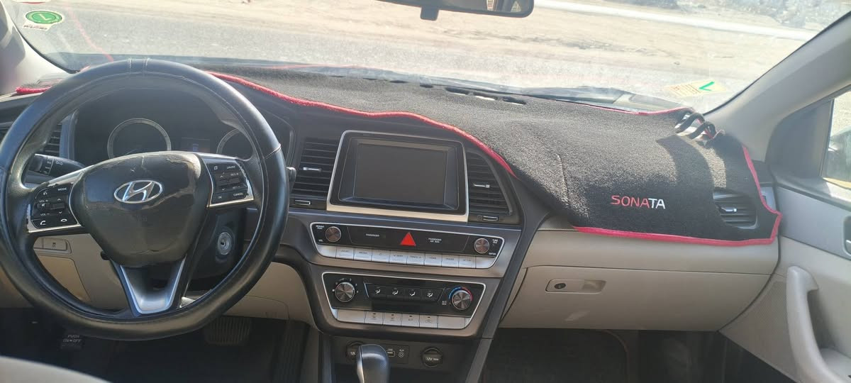 سلام عليكم سوناتا 2018 امريكي حادث جاملغ وبنيد شكل 2020 رقم بغداد تحويل سيارة جديدة ونضيفة شاشة كامرة دوارة تحكم ستيرن اربع جهات حدادية تخم تاير مكينة جديدة السعر 107 بيها مجال بيع مستعجل مكان السيارة بصرة/مدينة/امشويج ***********//***********
