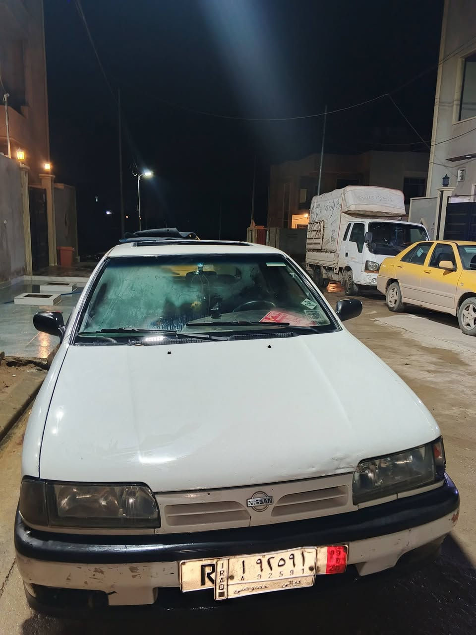 للبيع
سيارة نيسان براميرا موديل 91
رقم ديالى مشروع وطني شرعيها بل موصل ابيع تحويل بدون وكالة محرك جديد حجم 20مال كصة ماصارشهر من شديتو طخم تاية باتريد جديد تبريدها ثلج 🥶
الضرر صندوك 
السعر 25وبيها مجال
ويرهم بل قصط
***********كورك
***********اسيا
