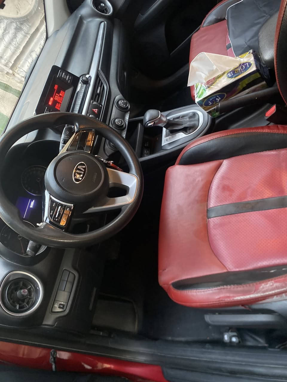 السلام عليكم سيراتو 2021مكفولة من صبغ من حادث من تبديل فقط بارد بل جاملغ بسيط سعر 150ماشية 88هاتف ***********
