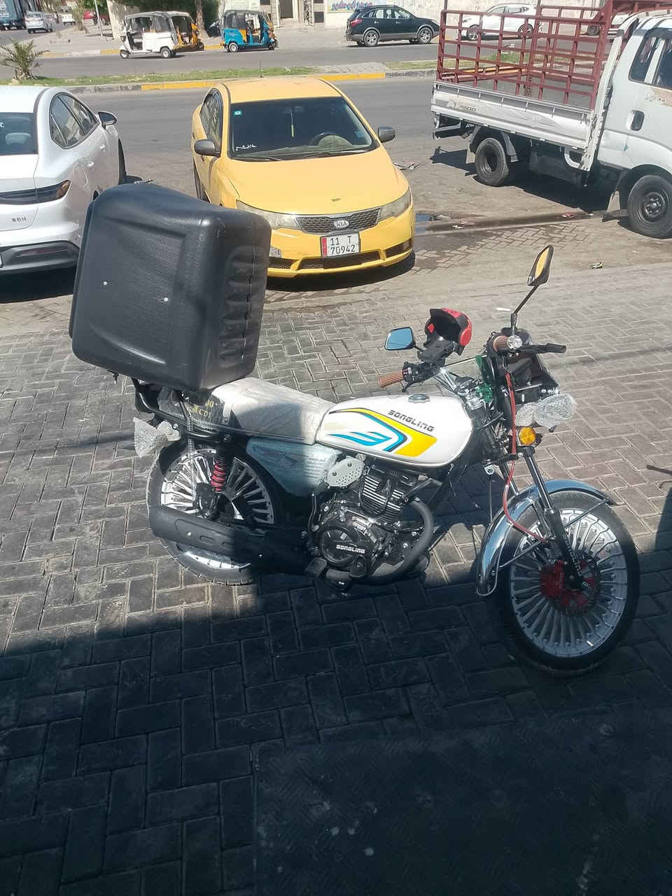 دراجه سونيك موديل 2026 تشغيل عن بعد بصمه مصارلي اقل الشهر من نزلتها من الرمبه 200cc سيسي
.دراجه جديده بعدها السعر 900 مع البوكس مكاني بغداد الدوره ابو دشير هاتف ***********
دراجه ماداخله گمرك 
 دراجه سونيك موديل 2026 تشغيل عن بعد بصمه مصارلي اقل الشهر من نزلتها من الرمبه 200cc سيسي
