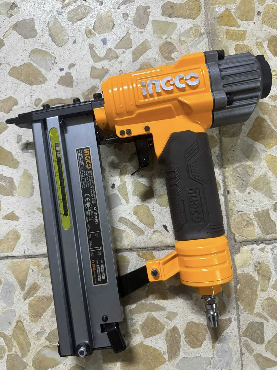 السلام عليكم اصحاب الخبره ماسبب خروج نسبه من الهواء ، المسدس مامستخدم اول مره استخدمه واذا واذا اكو شخص يبادل بمسدس فقط بسمار بالخدمه


**إذا كنت صاحب هذا الإعلان وتريد حذفه لأي سبب، رجاءا أرسل رسالة إلى الدعم الفني**