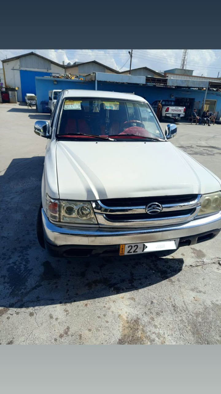 پیکەپ دێر 2012 
م/ V4 کەپس گێڕعادی 
ڕەقەم و سەنەوی نوێیە 
ڕۆیشتن / 123 هەزار کم 
بێ سبوغ 
شوختێک و قۆپێکی هەیە 

نــــــرخ ٨٥مجال
*********** أربيل, العراق
