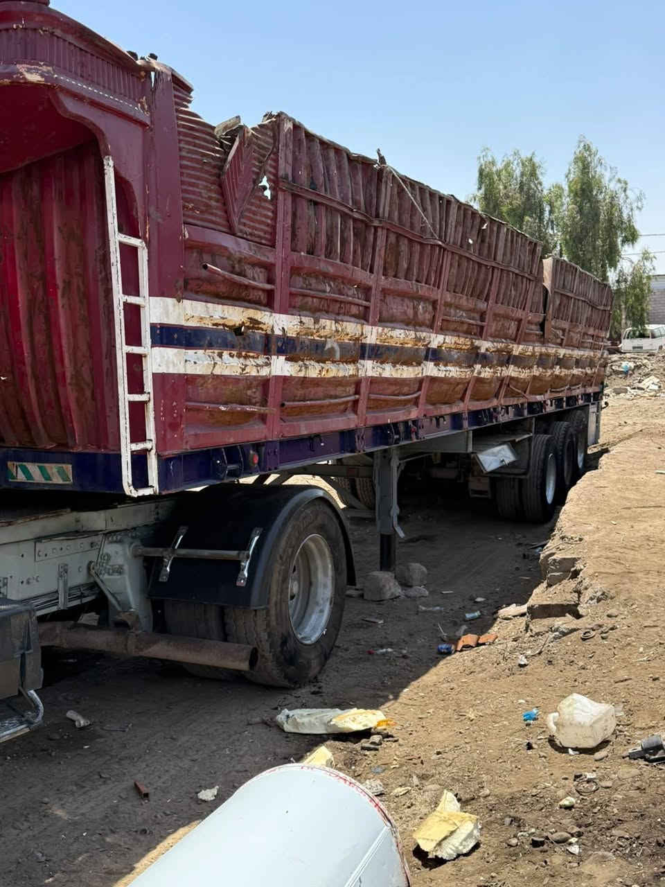 سكانيا موديل 1995
محرك 113 كير اكسل بشرط 
تحويل مباشر رقم دهوك
متواجده كركوك 
***********
