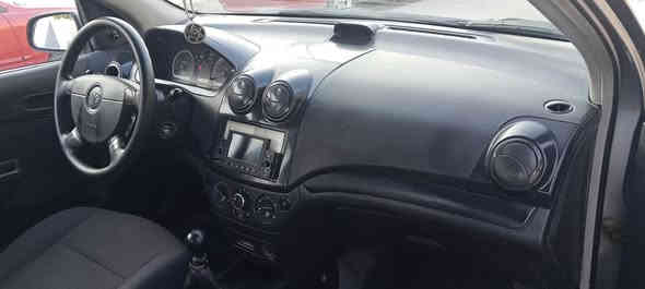 السلام عليكم
للبيع 
افيو 2009
رقم بغداد بسمي 
رقم مسطره
سنويه لي 2030
محرك كير شرط
طخم بل لايلون
تايرات 70/100
صبغ احزام جماليه 
السياره بدون ضرر
مكاني موصل الايمن
رقم الهاتف
***********
السعر (51)
