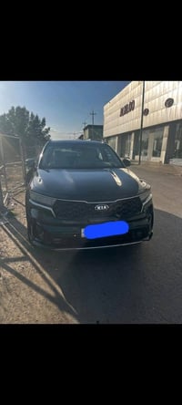 سورنتو 2022وارد أمريكي حادثها بنيد وجاملغ اربعه سلندر 2500 تيربو فول م...