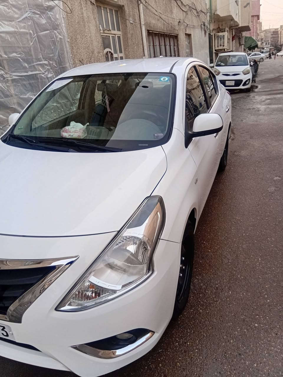 السلام عليكم نيسان سني هندي موديل ٢٤ رقم انكليزي بغداد هزه سنويه جديده تبريد تدفئه كهربائيات كلها شغله كير محرك مكفول شاشه كاميرا خلفيه ماشيه ٤٤ بها ملاحظات شخط في الباب الخلفي السياره باسم اهلي مكان السياره بغداد كاظميه دوشمه جديده الاتصال ***********  متواجد على الوستاب ماسنجر 
السعر 125 قفل
