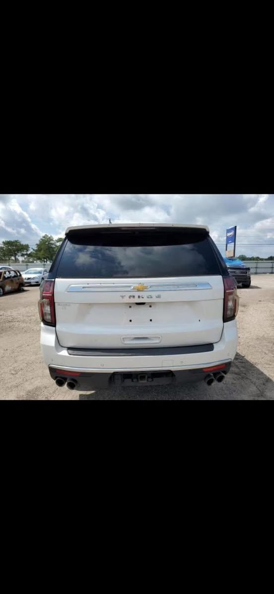 تاهو هاي كانتري 2022 رقم بغداد باسمي السعر 38000$ بيع او مراوس بلاندكروز موديل 2017 لحد 2020 رقم ت *********** العنوان بغداد بيها صار شخط بالجاملغ الأيسر ونصبغ  وياه توحيد البابين حادث امريكا تعديل بارد بالجاملغ والباب
