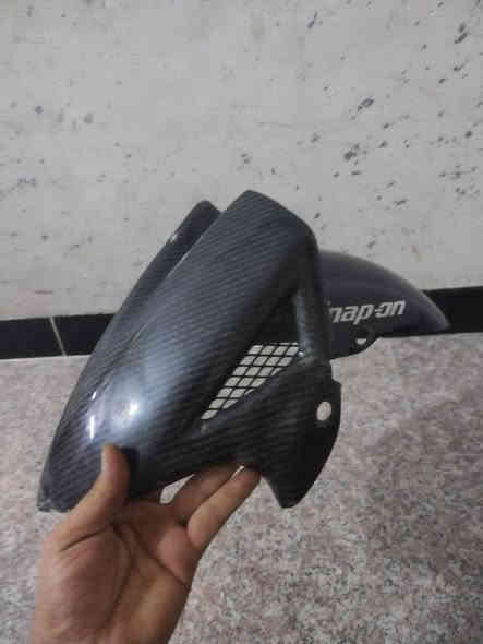 السلام عليكم.. جاملغ امامي كاربون اصلي سعر خاص مكان بغداد بلديات ***********
