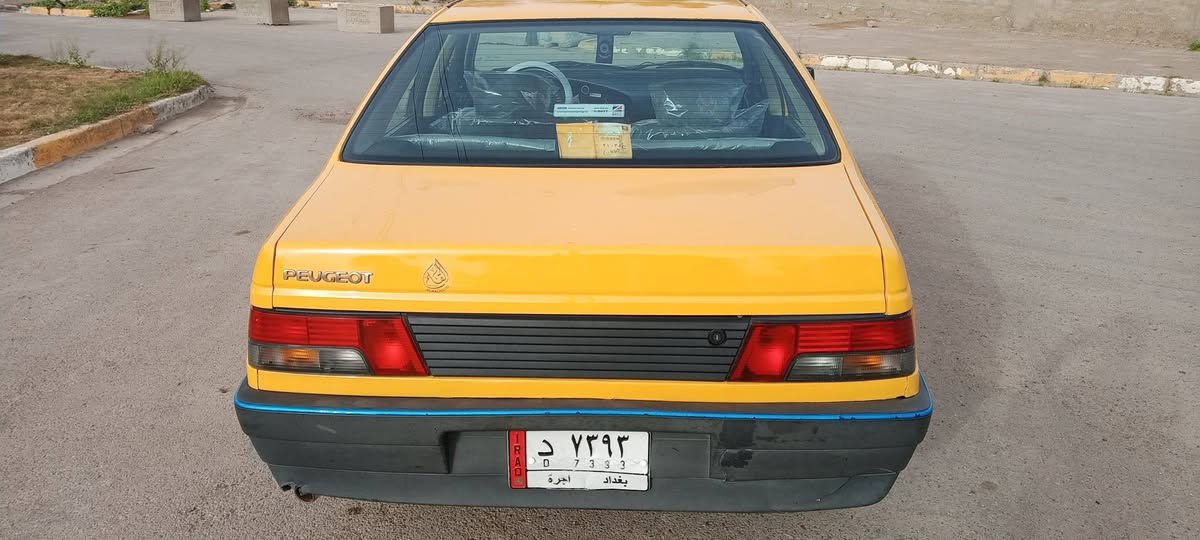 السلام عليكم بيجو روى موديل 2009 بلادي كير مكينه اكسل تبريد شغال تخم تاير صدر جديد بيهة طخه خفيفه بل جاملغ خلفي  سياره جديده تريايك لبصره رقم بغداد  بسمي هيئه وغرامات مصفر  مكان بغداد البياع  سعر 38وبيهة مجال حك جيه ذا ما يعجبك سعر اعبر منشور تصال ***********وبل خدمه
