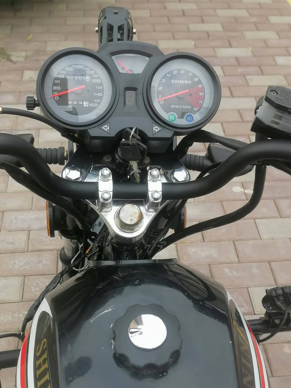 السلام عليكم شباب دراجه شاينك رقم وسنويه مديل 23 محرك مكفول برغي مامفتوح بيه اسعر 1350 بغداد باقي  بس علستلام لواحات بتحويل تستلمهن ***********مستعجل عله بيعته مكاني بغداد بسمايه
