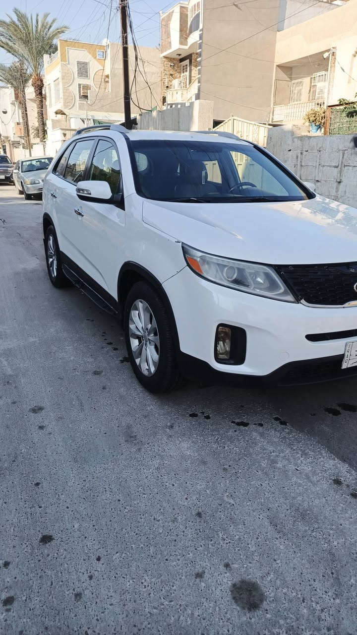 السلام عليكم للبيع كيا سورنتو ٢٠١٤ امريكي صور السونار بلمنشور السياره فول عده البنوراما السياره بصمه جلد كشن كهرباء تتفأه بلكشنات اشيار ترحيب تبريد  شاشه ومناخ منفصل  بردات سياره بعد بيه موصفات 
مكينه ٦ سلندر مكفوله كير مكفول تخم تاير باتري جديد السعر١٤٠وبيه مجال بصيط للستفسار ***********مامتوجد خاص اتصال فقط بغداد الطالبيه
