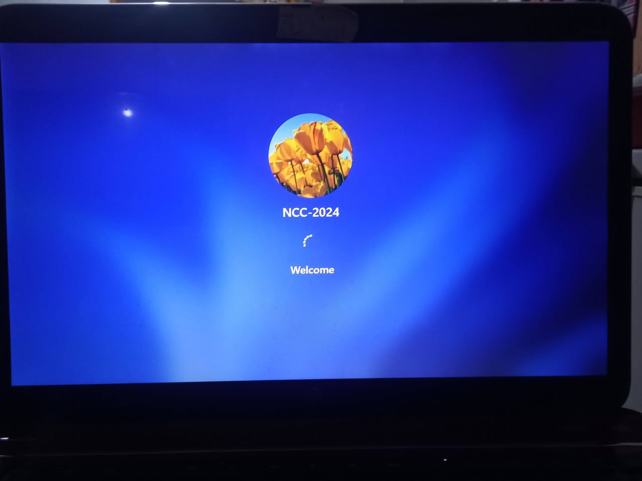 السلام عليكم  حاسبة للبيع نوع hp السعر ١٥٠الف والمواصفات موجودة بالصور والي يحب يتواصل هذا رقمي ***********
