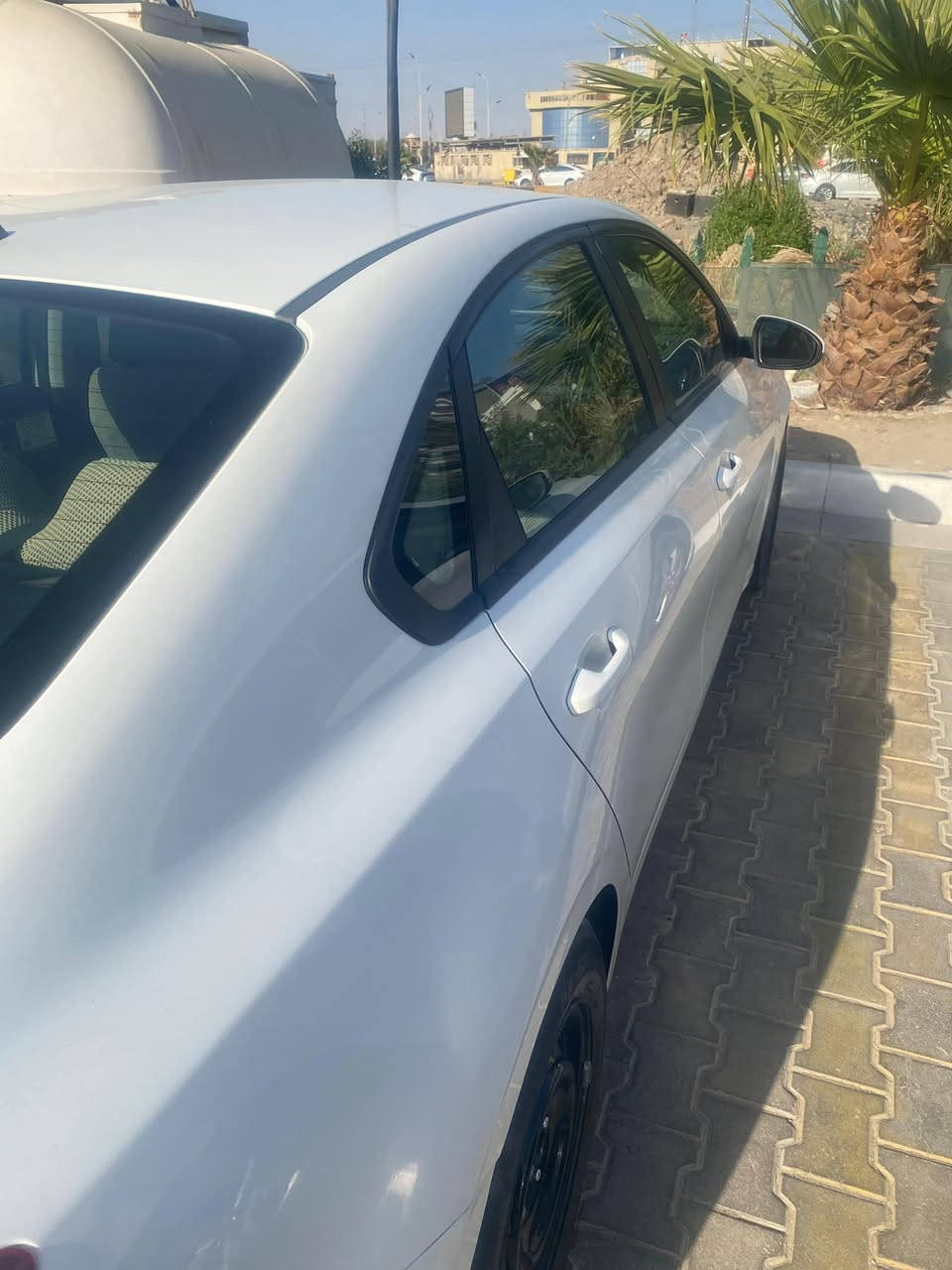 سلام عليكم 
سيراتو 2019 
سنويه منتهيه 
كفاله بيها بس بارد جاملق امامي 
جاهزه سياره 
عنوان جبيله 
سعر 95
مكلف بنشر 
رقم صاحب سياره 
***********
