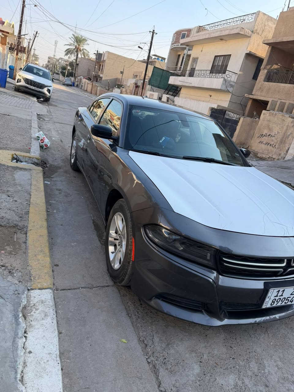 سلام عليكم 
دوج جارجر للبيع مديل 2023 النداء لأخير 
حادثه تبديل فقط باب نفس الون كفاله من الصبغ وبارد بحافه البنيد بدون لا دواخل ولا ايرباك كله كفاله 
سياره جديد جدا استخدام شخصي 
مكانه بغداد لامين للاتصال ***********
