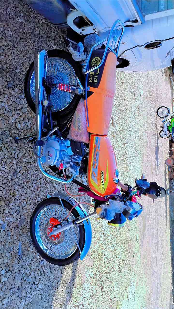 يا الله سلام عليكم دراجه للبيع 2025 مكفوله كفاله عامه اوراق كامله كهربائيات كامله دراجه خير من الله  انضف من الصوره 725 وبيها مجال ***********

