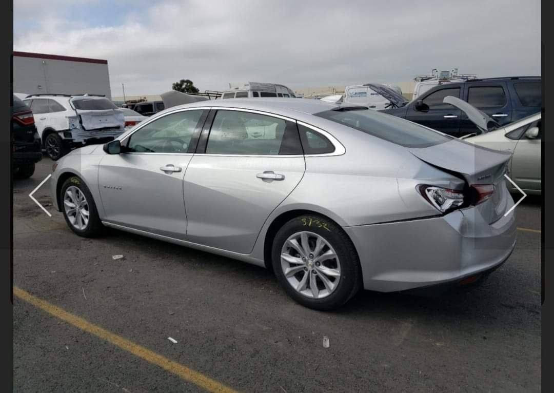 السلام عليكم
ماليبو 2022. LT 
معروفه مواصفاته فول عدا الفتحه رادار كراسي تشغيل عن بعد صدر كهرباء تدفئة بالمقاعد  سايد بريك بصمة صندوق نظام قاصة باس وورد شاشة نافيگشن تدعم ابل كار بلي تحكمات ستيرن كامله كروس سرعة كاميرا دوارة قطعتين تبريد 
بدون قطره صبغ حادث خفيف راجع بارد مثل ما موضح بالصور 
البكلايت والدعاميه الوره مال تفصيخ يعني السياره راجعه بلاد  تخم تايرات جدد السياره بصره  معوقين  
عنواني شط العرب ***********
السعر130
