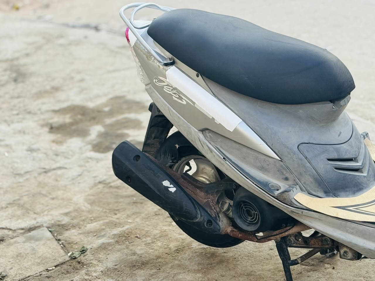 سلام عليكم 
للبيع ماكس منغولي مكفوله كفااله عامه شرط لأي مصلح يعبجك 
السعر 850 وبيه مجال 
مكاني دوانيه حي الوحده 
رقمي ***********
