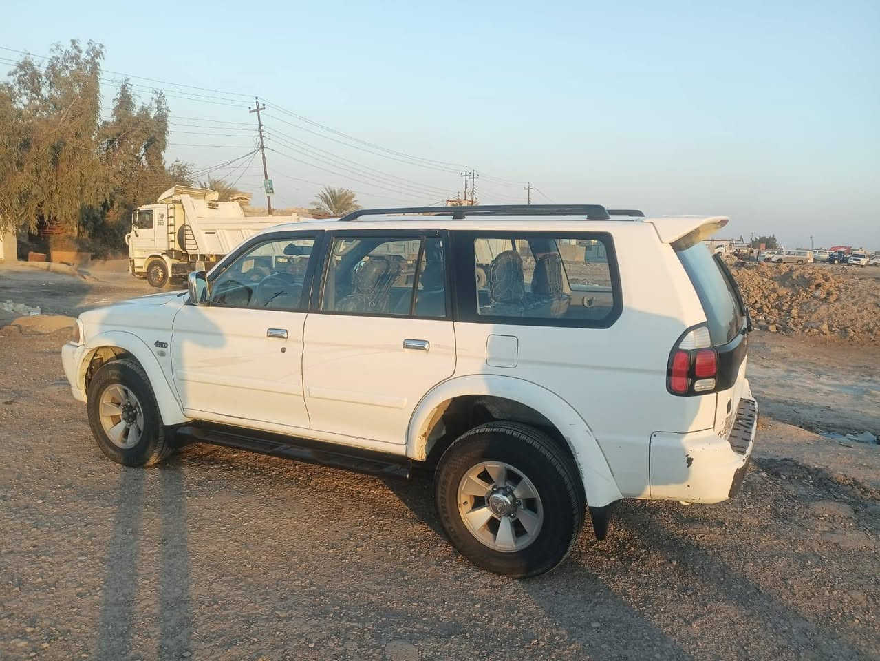 السلام عليكم سياره للبيع ميسيبوشي نتيفيا موديل 2007 تحويل مباشر سنويه جديده الى ال2028 مشروع وطني سياره بلاديه ما عده صبغ الصندوق نفس ما موضح بالصورة تبريد تدفئه شغال على وضع الشركة لا صرف ولابخار فتحه مثبت سرعه السياره وارد امريكي السعر 90 $ بيها مجال الاستفسار *********** السياره
