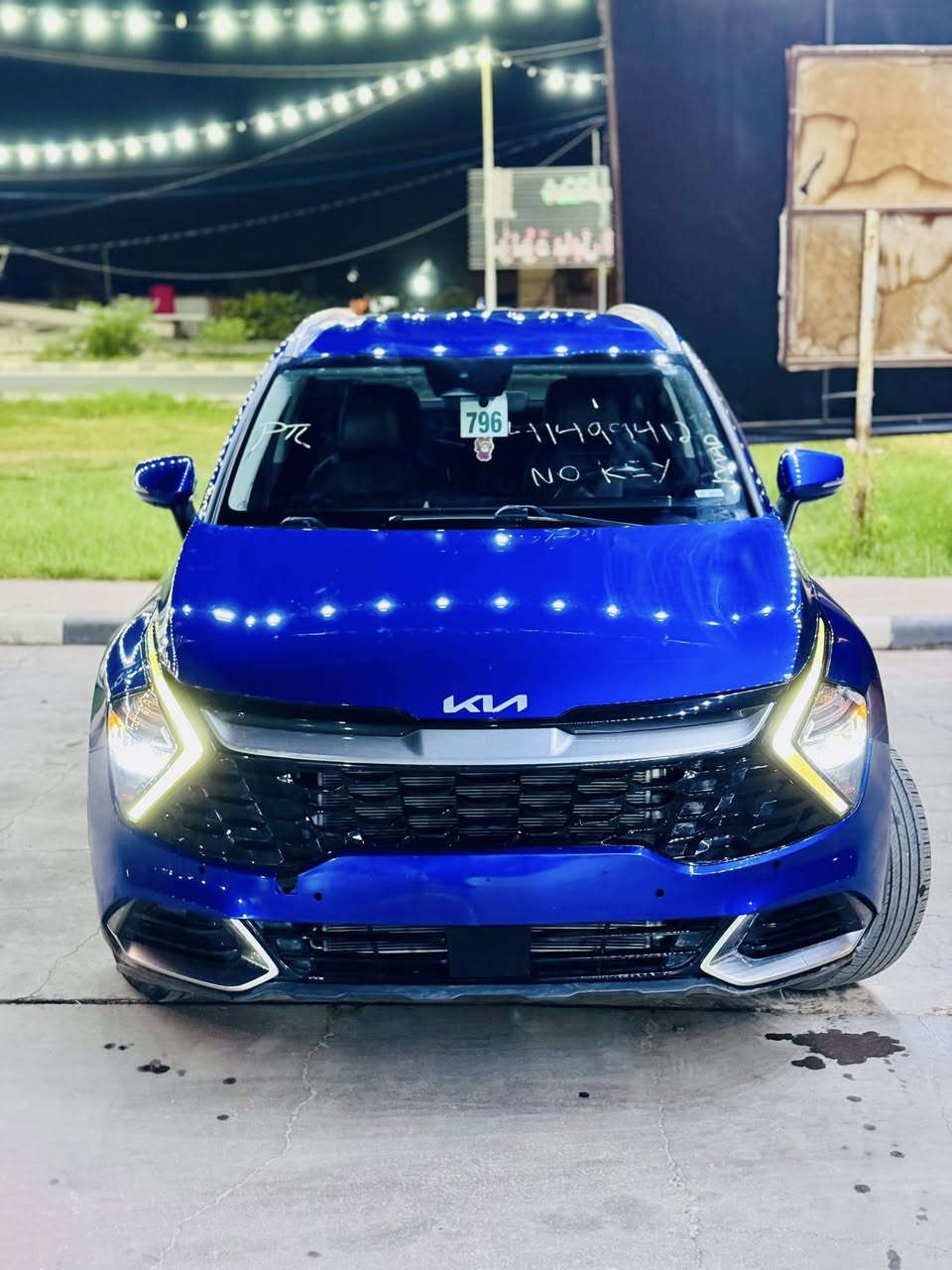 للبيع سبورتج 2023 EX
فول عدا البنراما حازث صبغ ربع 
الباب فقط بدون دراخل بدون ارباك
بجم كبس السعر 186 وبيه مجال 
للتصال ***********
