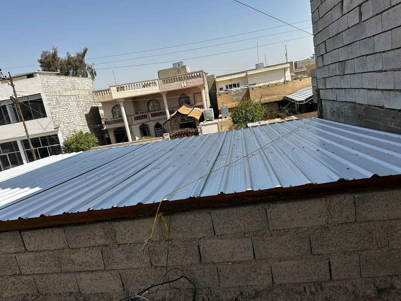 سقيفه للبيع سعرها 750اشتريتها ب 850–***********
