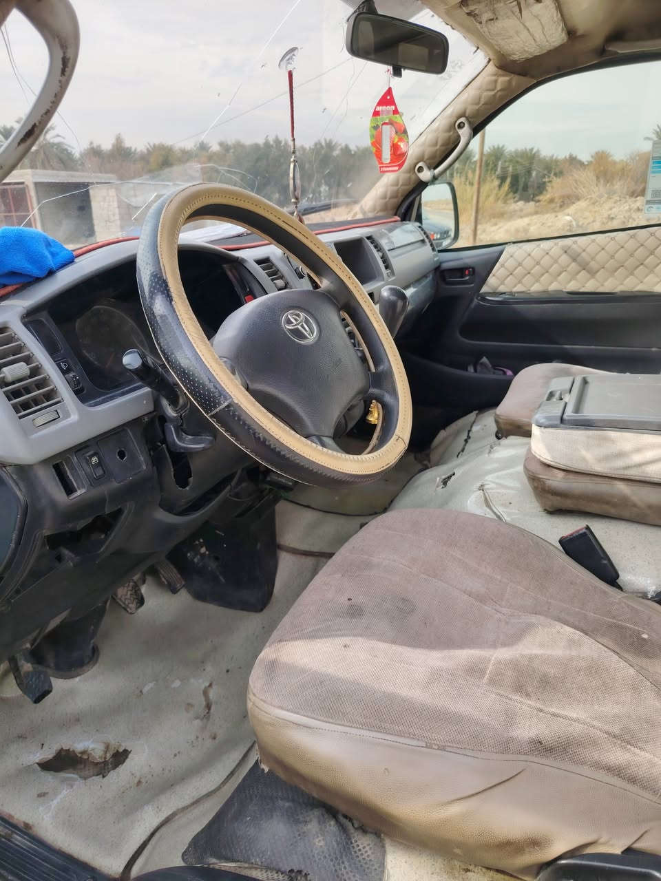 السلام عليكم سياره هايسا تيوتا موديل 2012جاهزه مكينه كير اكسن متعهد بيه ضربه خفيفه بلبجم رقم بابل 
العلم السياره جاهزه من كل النواحي مال جناي مكان السياره بابل رقم الهاتف *********** *********** السعر 230وبيه مجال
