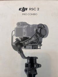 فرصة مميزة لمحترفي التصوير 🎬 DJI RS2 Pro Combo للبيع بحالة ممتازة وثبا...