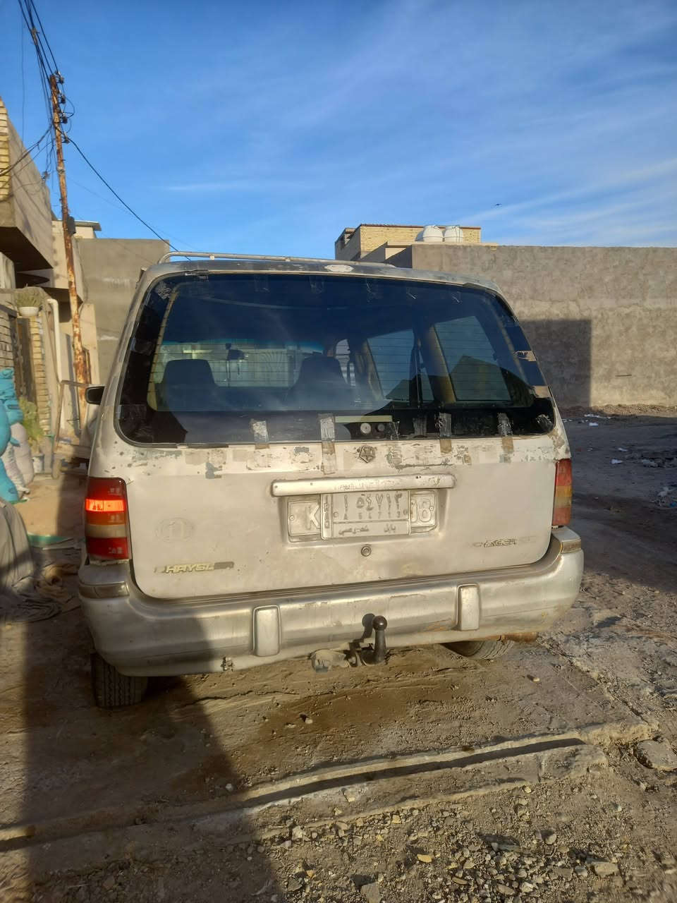 سياره دوج مديل ٩٣ للبيع ٧راكب سته سرندر سعر ٢٧وبيها مجال والاستفسار هذا رقم *********** العنوان حي جهاد
