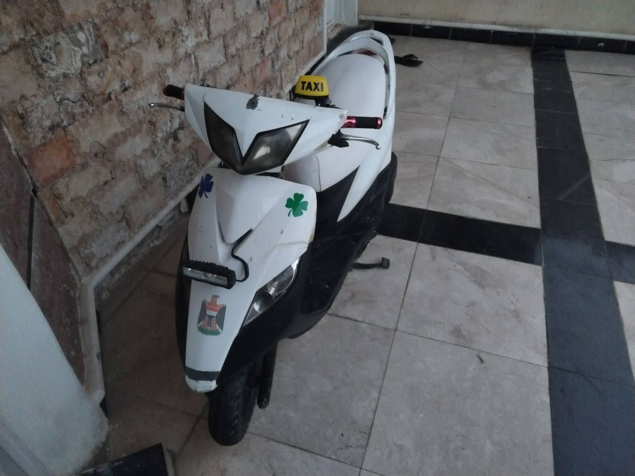 سلام عليكم ثعلب للبيع دراجة خير من الله مكينة ناعمة كهربائيات كلهن شغالات سعر ٣٢٥ قفل ***********
