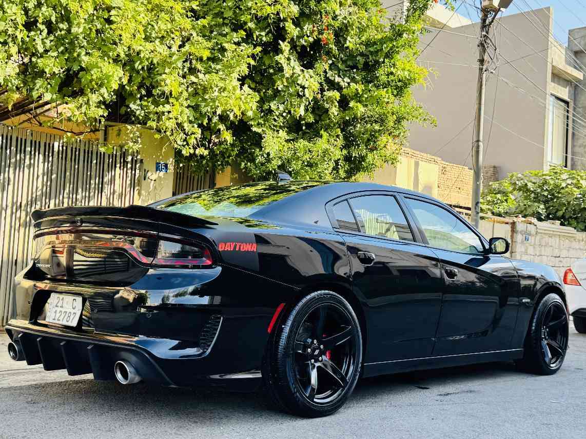 Dodge charger 2018 R/T 5.7L clean title
شاشە گەورە
کوشین کارەبایی
کوشین گەرمی
شەفتی سوکان
گزۆزەکەی کەمل بەرمەجەیە سەیفتی بۆ دەندراوە و کامل بۆری بۆ داندراوە pop bang لەسەرە
سەیارەکە زۆۆۆر جوان و پاک ماوەتەوە هەیکەلی کامل گۆراوە بۆ هێلکات ویلی هیلکاتی لەسەرە 87 میل رۆشتوە سەیارەکە هیچی نیە بەس سەردەکوتێکی بچوکی هەیە بەس هەردوو سەرە شانسیەکەنی پێشەوە چەند پشکە لەعیمێکی کەمی هەیە لە دەعمی ئەمریکە دیارە خۆی لە رەسیف دایە بەس دەعەمیەکەی شکەوە دەعمەکەی زۆۆر خەفیفە 
گێر و مەکینە مەزبوت بەشەرت لەسەر دەقی شەریکە
نرخ/205$
0750 408 2767 أربيل, العراق
