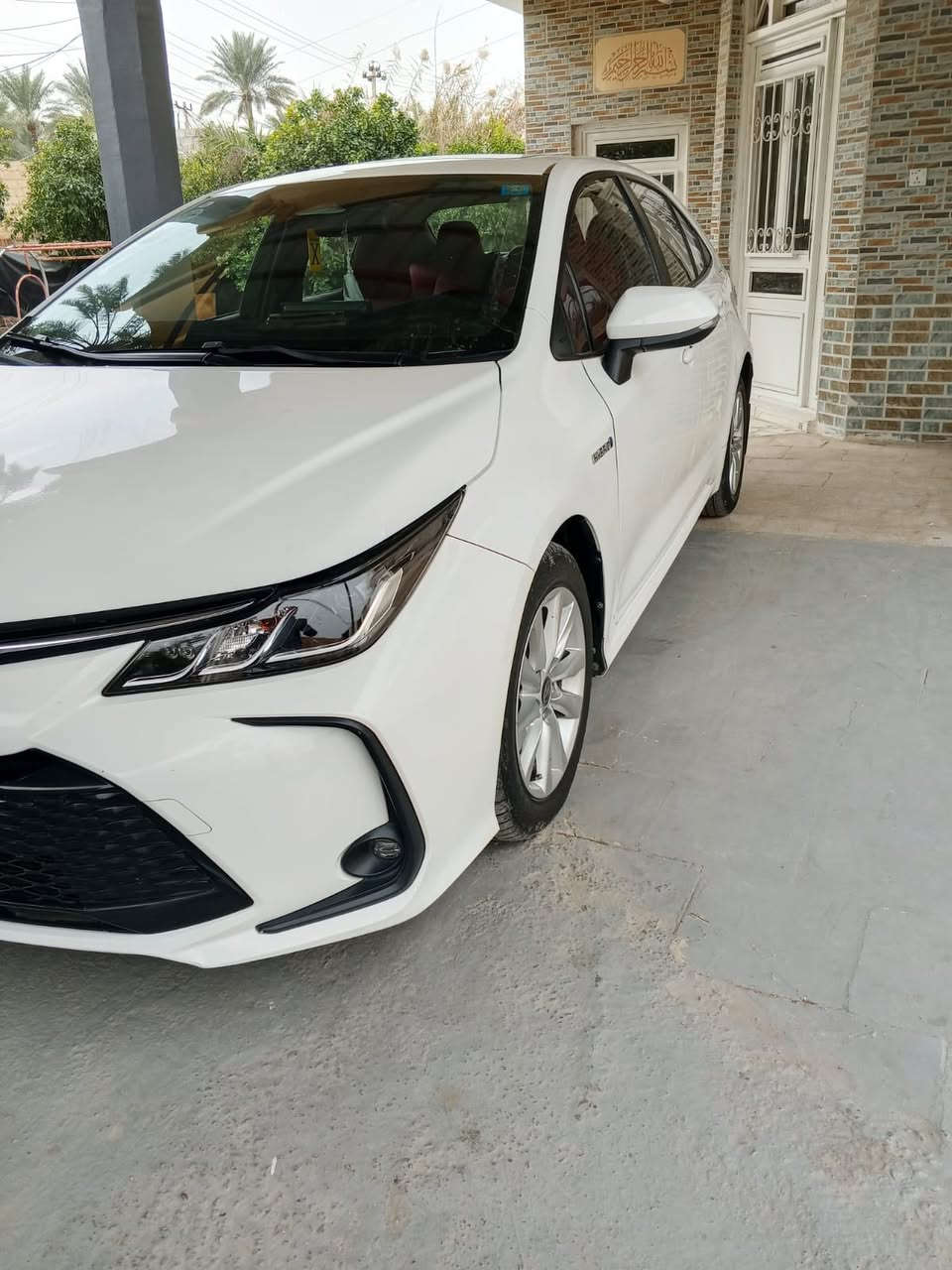 السلام عليكم كورلا هايبرد موديل ٢٤ كفاله عامه باسمي بيها بارد   ورصعات بلباب مرفق مع السونار  داخل جلد احمر العلامه الزركه  فول السياره  144 وبيها مجال حك الجيه مكاني بغداد الراشديه 

 رقم الهاتف ***********
