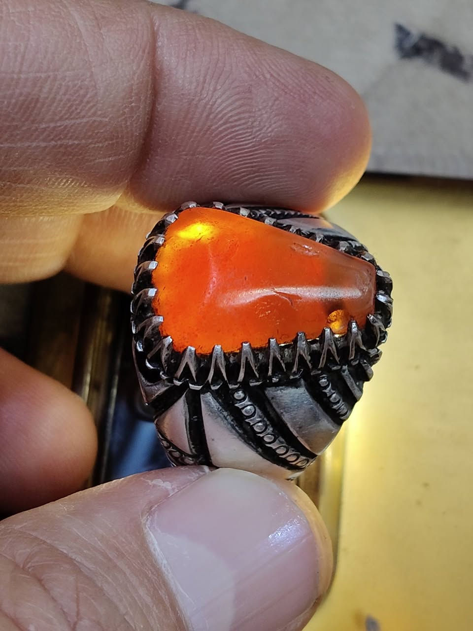 عقيق يماني قديم صياغة جوكي 200 ألف بغداد ***********
