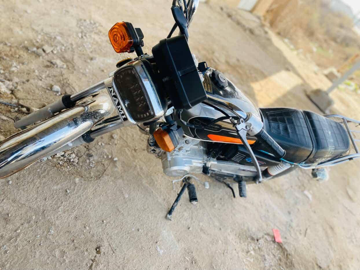 يالله سلام عليكم  خوان دراجه مديل 2024نضيفه وحلوه محركها صوته ناعم كهربايات كلها شغاله. السعر 450 وبيها مجال الناس الطيبين.  ***********
