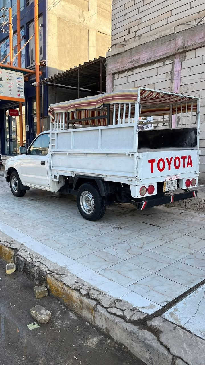 السلام عليكم تيوتا بيكم موديل 2000 اوربي كير ومكينه خير من الله شاصي مكفول البدي شوف العين نضيف جدا تخم تاير جديد باتري جديد السيارة بسمي تحويل ثاني يوم مكان السيارة ميسان العمارة للاستفسار الاتصال *********** ‬
