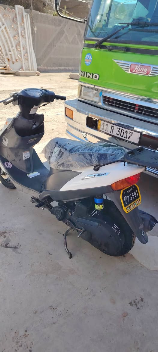 السلام عليكم ادرس قديم نوزل شغال دراجة جديده مكينه جديده ***********
