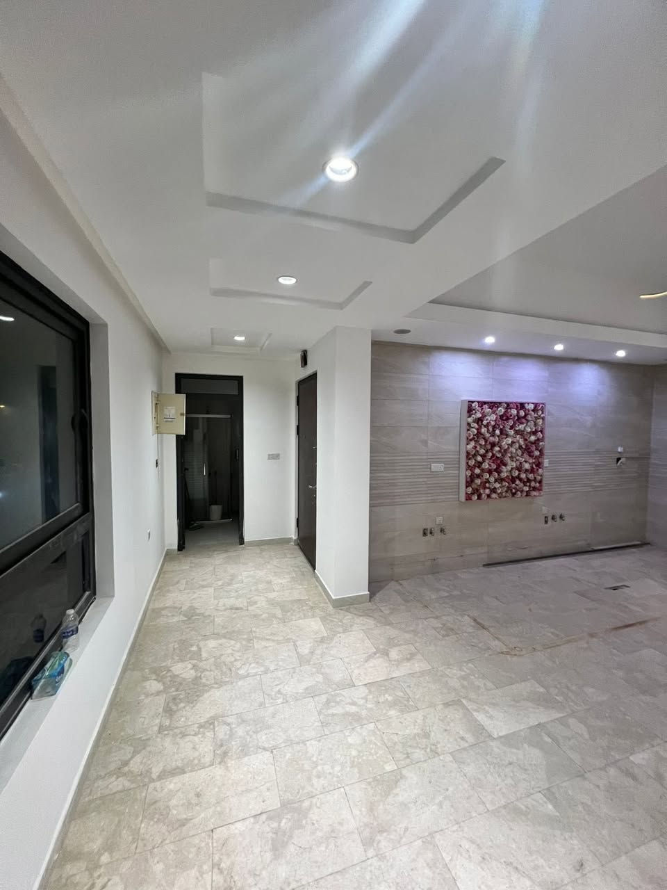 للايجار في السيديه
شقه طابق اول درجه اولى 

تحتوي ع صاله مفتوحه ع مطبخ وغرفه نوم وخدمات 

تصلح تجاري او سكني ( عائله صغيره)

ب700 الف مع مجال بسيط 

الموقع الضباط قرب التجاري

للاستفسار اكثر الاتصال على الارقام التاليه ؛.

***********

***********

او زياره موقع الشركة 📍

السيدية الضباط مجاور افران الزيتون 2 

#شركه_الاعمار_الهندسي_للاستثمار_والتطوير_العقاري.#
