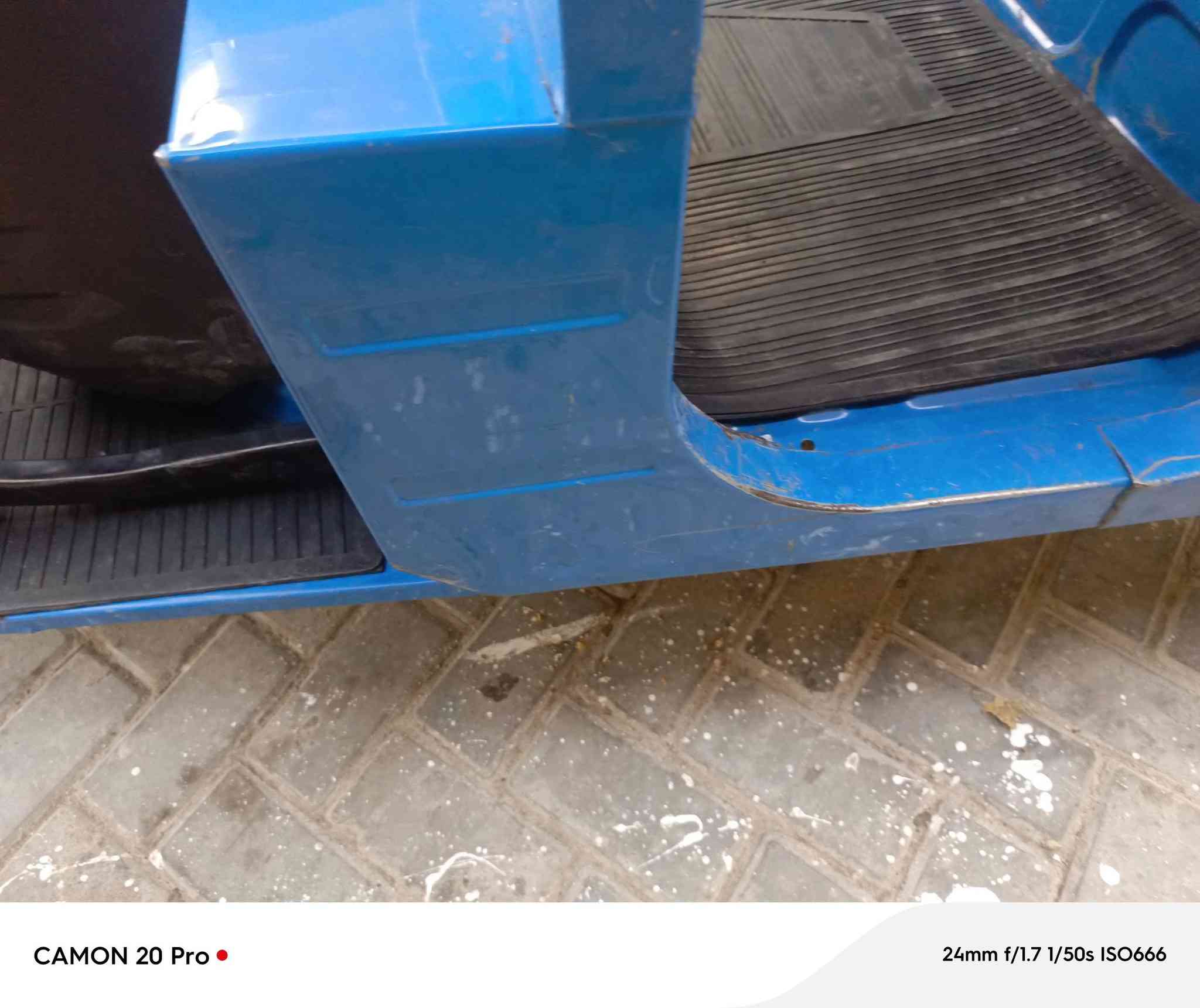 سلام عليكم تكتك 20شعر 11تكتك كفاله لا ضربه ولا صبغ مكينه بس زنجيل مبدل دوس مامعمره مكاني بغداد المشتل رقم وسنويه نكليزي ***********
