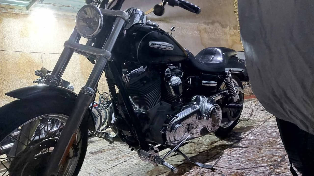 دينا سوبر كلايد ٢٠٠٩ 
الدراجه رقم بصرة السعر ٧٥ وبيها مجال
***********
