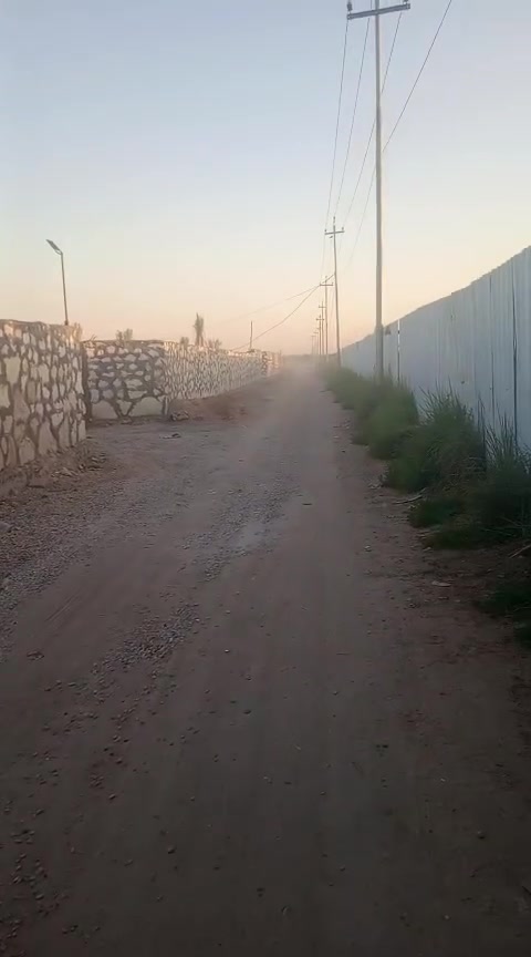 السلام عليكم ورحمة الله وبركاته نص  دونم للبيع طابو زراعي ٢٥ تحويل السند بسم المشتري الارض تحتوي على كافة الخدمات ماء وكهرباء نص دونم سعر 22 مع وجود ماء للسقي العنوان لجدار عمود 1141 جوه سعر السوك بهواي للاستفسار اتصل مع صاحب الارض مباشرر
*********** منذر الدفاعي 
*********** وتساب

