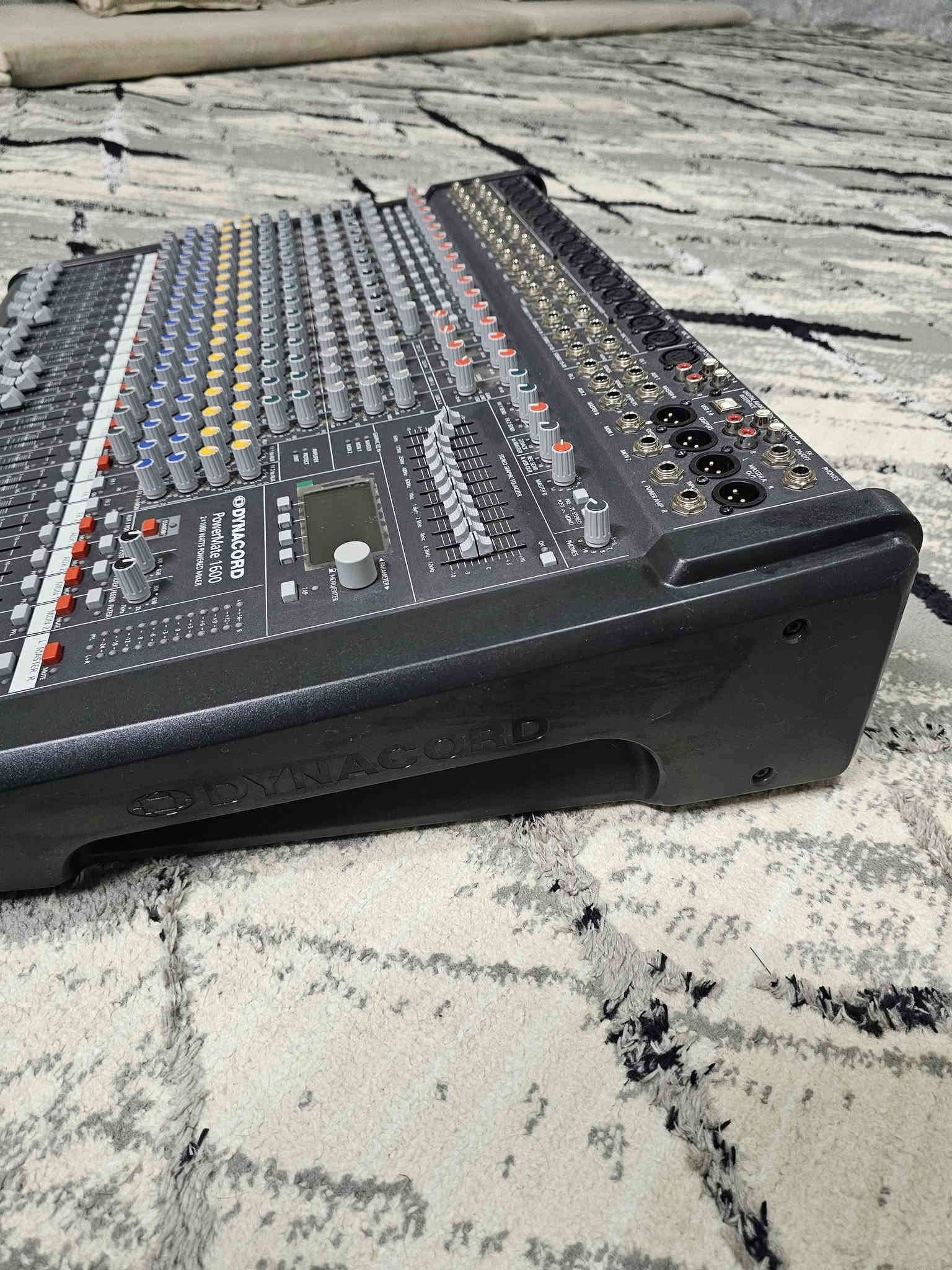 ديناكورد1600 الماني اصلي  للبيع مستخدم اقل من الشهر
السعر ٢٣ ورقة 
عنواني دهوك و أربيل 
واتساب ***********
***********
