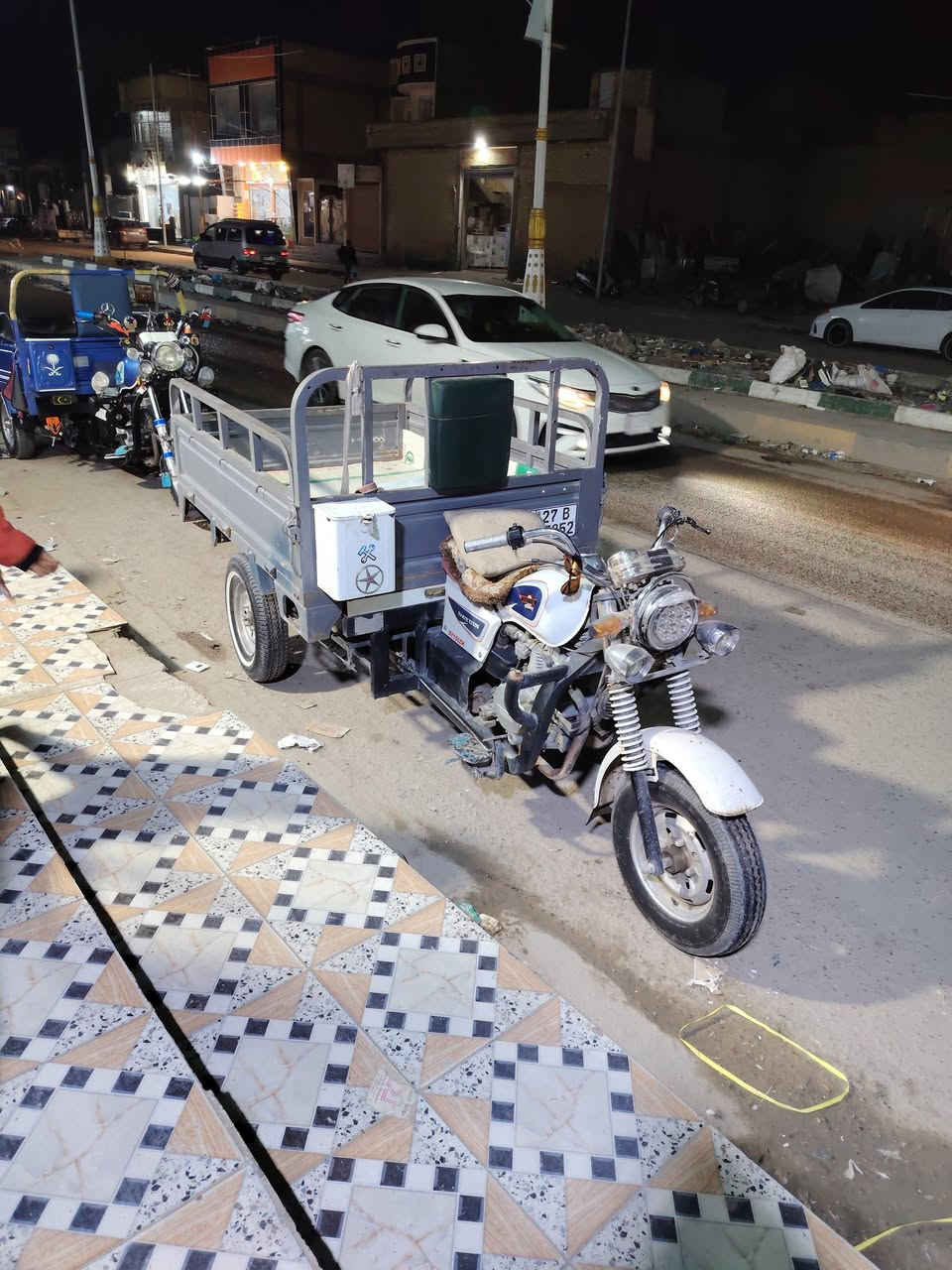 سلام عليكم
ستوته مديل 12تعمير 25مامفتوح بيها برغي كهربائيات كلها شغاله سلف رقم انكليزي وسنويه مكفوله ***********
