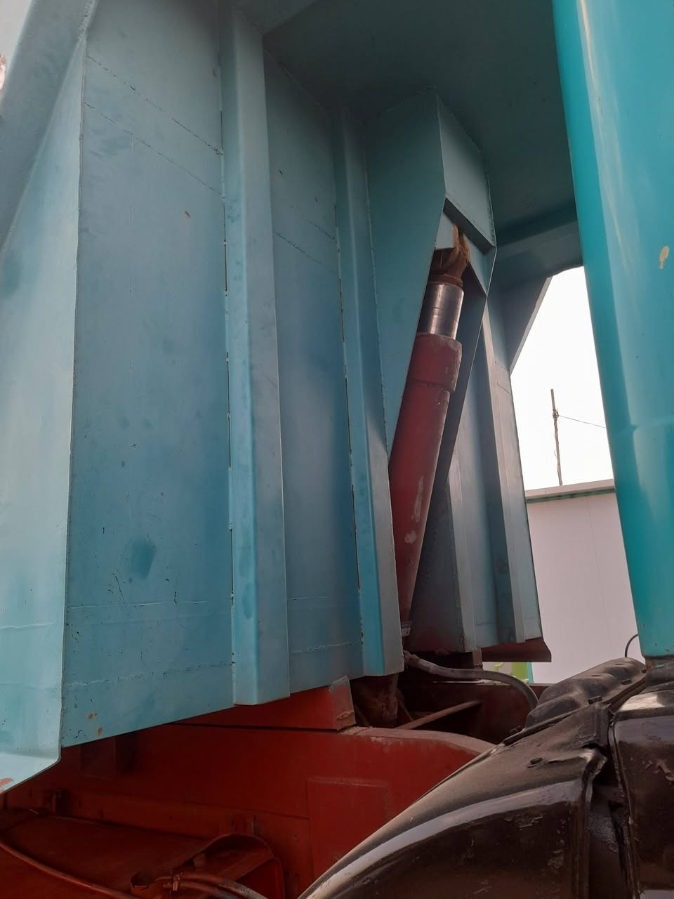 ياالله السلام عليكم ورحمة الله تك للبيع موديل 75قماره ٨٢ مكينه ٨لاصرف ولابخار كير ٢٥ أكسل جيف شاصي مكفول ماعده أترجيه بدي جديد ونج بصدر رقم واسط سنوي لل٢٩ مداور مباشر مكان معرض أبوعمار المعموري بابل الحله السعر 145رقم التلفون ***********
