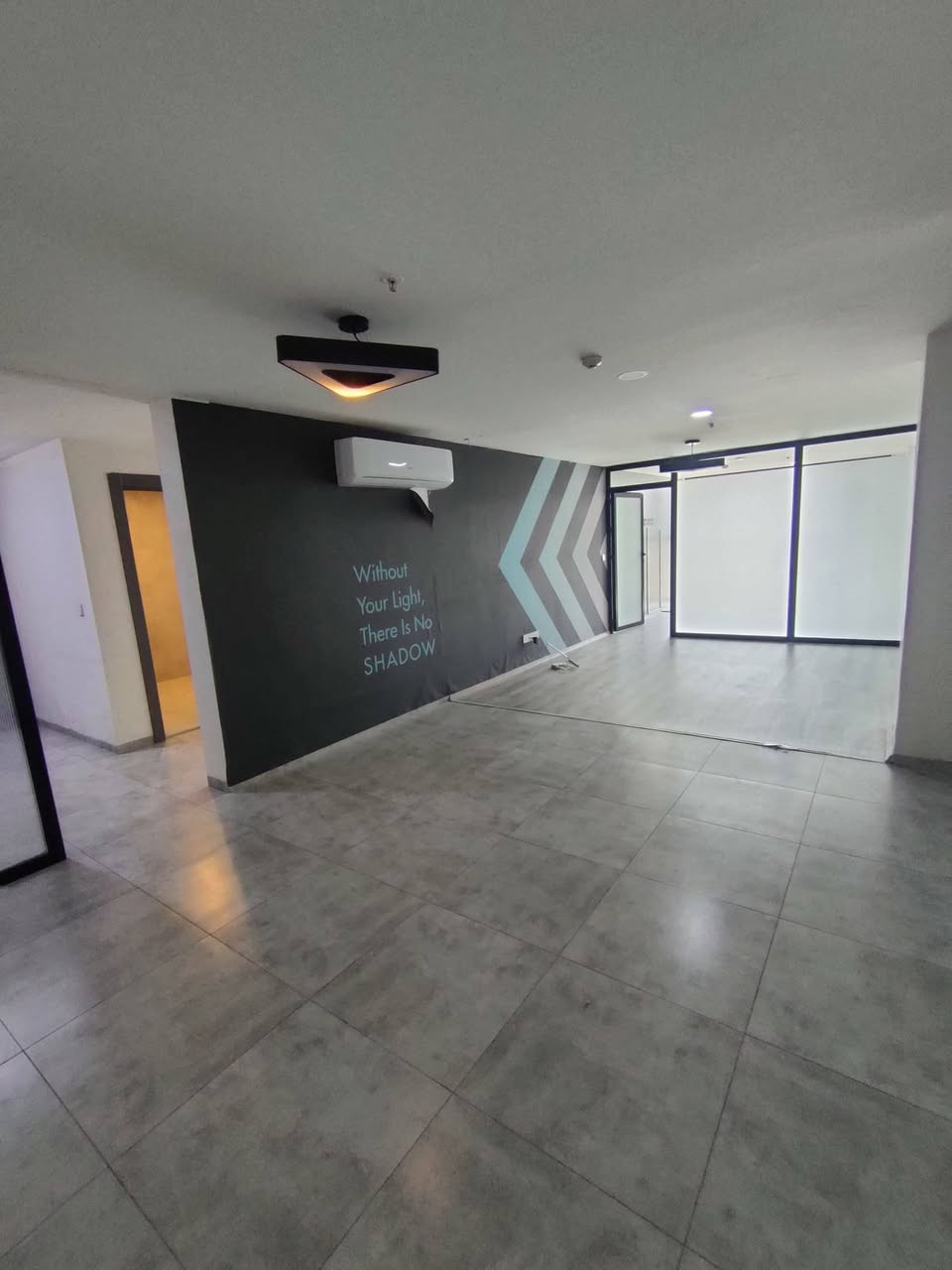 🏡 شقق لليجار داخل أربيل داخل المربع الذهبي ✨
1+1 فارغ بسعر كلش رخيص 💰
تنفع سكني أو أوفيس 🏢🏠
موقع ممتاز وخدمات متوفرة
فرصة مناسبة بسعر لقطة 🔥

📞 للاستفسار والتفاصيل أكثر:
***********

📱 ڤايبەر وواتساب متوفر ✅
