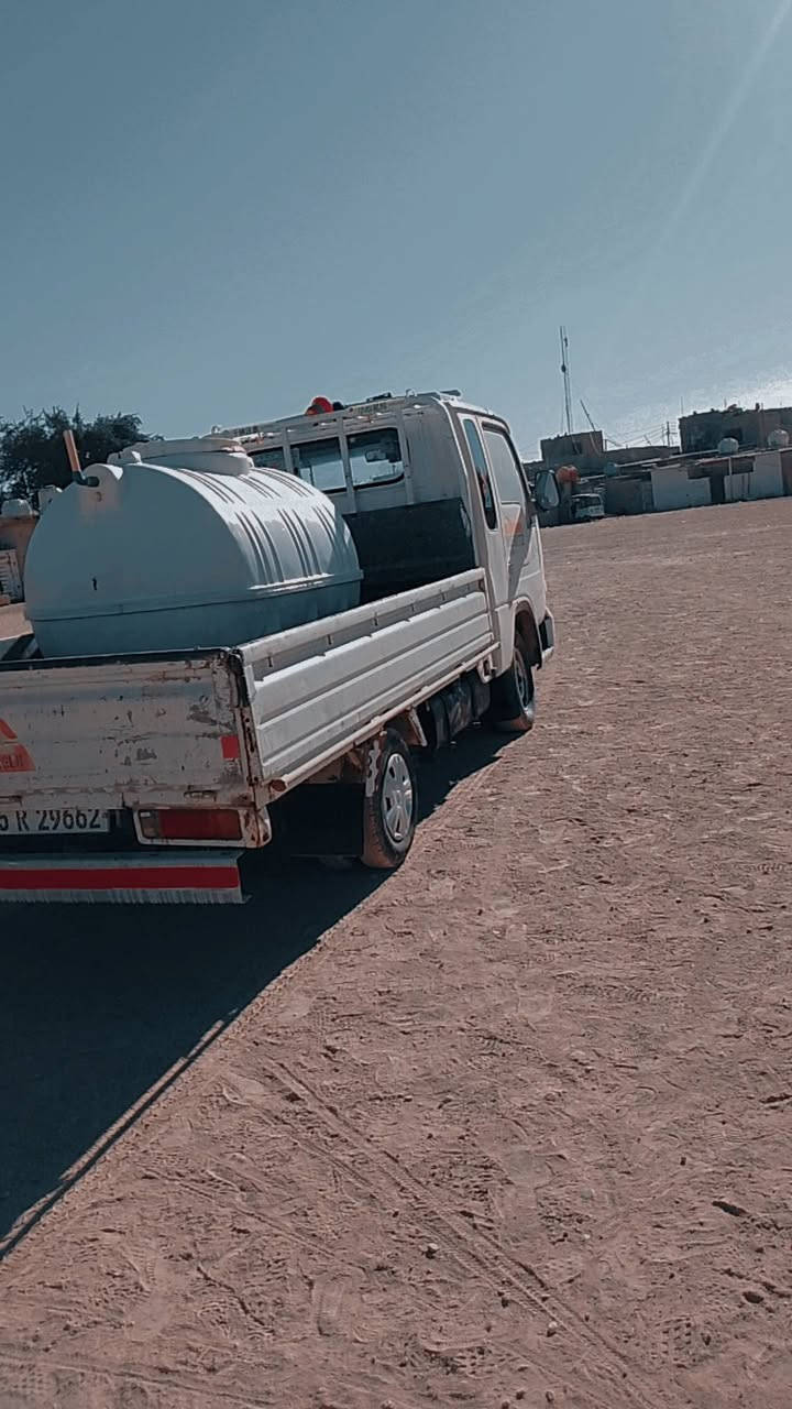 سلام عليكم سامسونج موديل 1999
كير ومحرك وكسن وشاصي وتخم تاير المجموعه كلها مكفوله 
بسمي السنويه 2030 السياره بلاديه وحلوه مكاني بغداد المشتل السعر 44/ ***********
