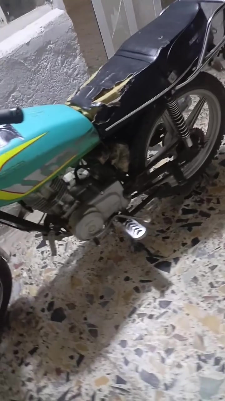 سلام عليكم دراجه البيع كامله سعر 230مكان بغداد ***********الرقم على وتساب موجود
