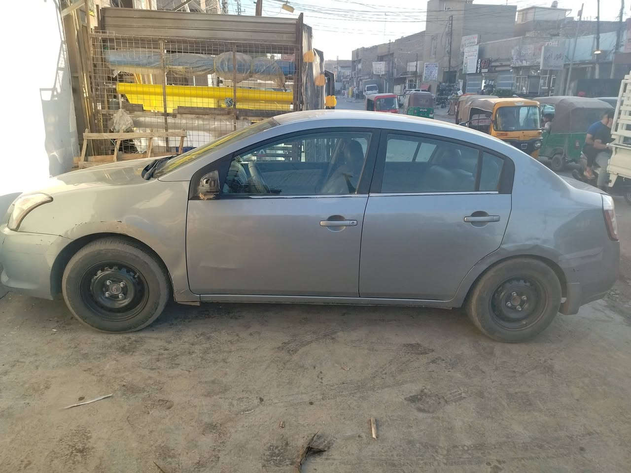 نيسان سنترا موديل 2010 بسمنا رقم بغداد وارد امريكي محرك 2000خير من الله السعر 65 بي مجال حك الجيه حي الأمين الثانيه نواب الظباط *********** تبريد شغال
