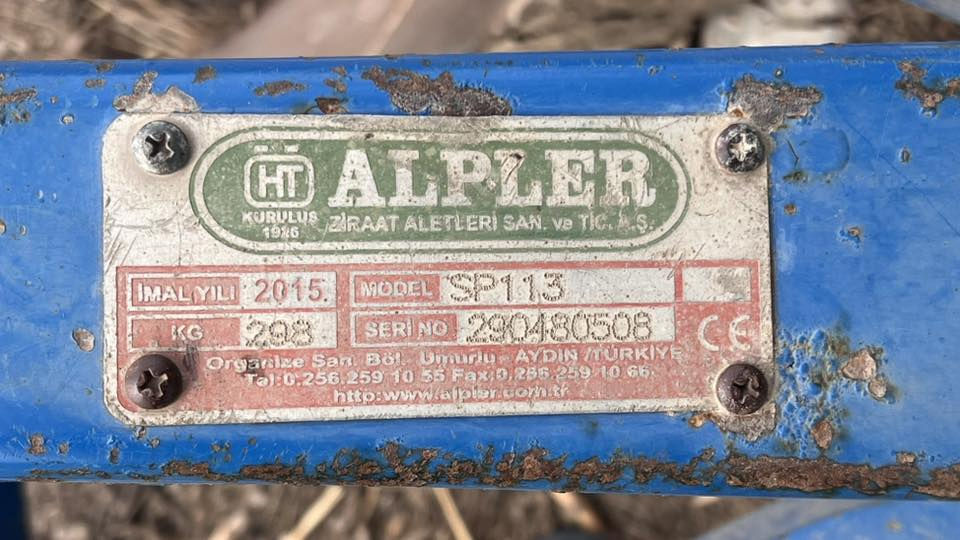 سلام عليكم للبيع تركي بلير حجم 11نضيف على وضع شركه مكان بغداد ***********
