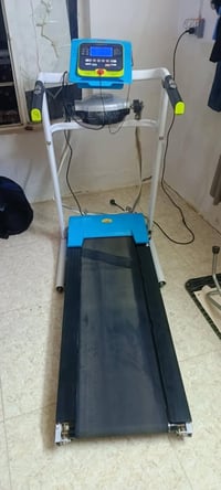 للبيع جهاز جري بشرط وزن 125 كيلو سعر 100 بيه مجال 07732492103